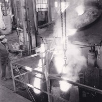 Fonderia Sabiem, operai in produzione, 4 aprile 1980. Archivio fotografico Fiom-Cgil Bologna.