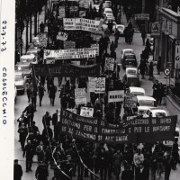 Corteo di Casalecchio per il Ccnl, 27 marzo 1973. Archivio fotografico Fiom-Cgil Bologna.