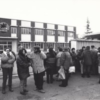 Presidio per il contratto dei metalmeccanici e contro i ventilati licenziamenti alla Giordani, anni Ottanta. Archivio fotografico Fiom-Cgil Bologna.