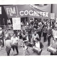 Assemblea aperta in piazza “Fabbriche in crisi”, 13 maggio 1983. Archivio fotografico Fiom-Cgil Bologna