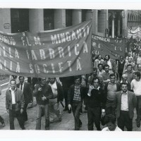 Assemblea aperta in piazza, 12 maggio 1983. Archivio fotografico Fiom-Cgil Bologna.